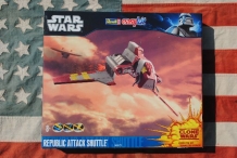 images/productimages/small/REPUBLIC ATTACK SHUTTLE Revell Star Wars 06672.jpg